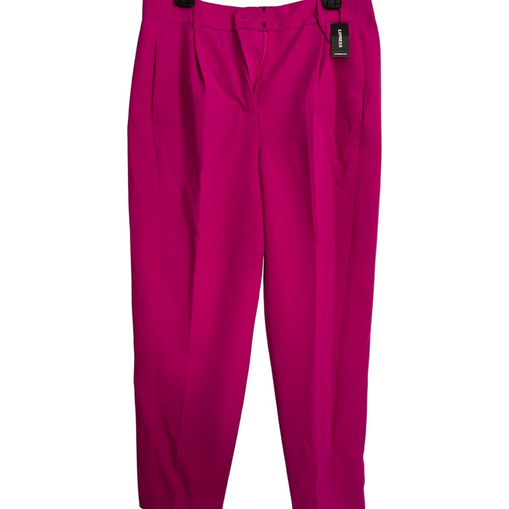 NWT Short size 8 Ankle High Rise